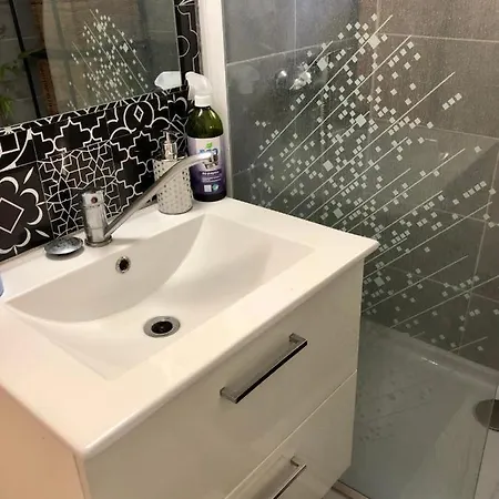 Superbe Studio Avec Jacuzzi * 라센느쉬르메르